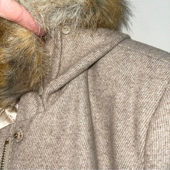 Calvin Klein Tan Herringbone Wool Coat Faux Fur Hood Size L NWT - Picture 6 of 10